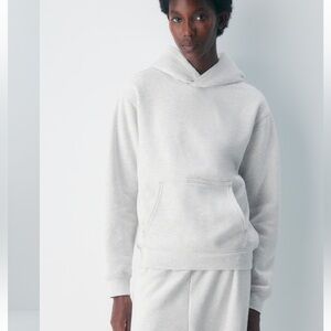 aritzia cozy sweatfleece “perfect” hoodie